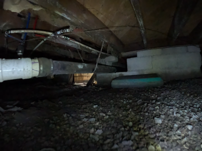 crawlspace inspection pipes